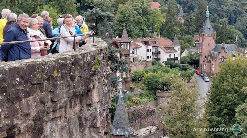 Abbildung: Vom Schloss bot sich ein grandioser Ausblick auf die Stadt Heidelberg und den Neckar. - © Foto: Armin Asbrand img1