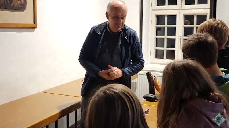 Dr. Bernd Tenbergen, Leiter des Naturkundemuseums sowie des Naturkundearchives Münster war zu Gast bei den Heimatfröschen. Foto:  Doris Matuszewski
