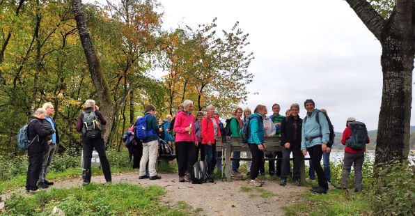 Heimatverein und DJK blicken auf eine schöne Wanderung zurück. Foto: © Manfred Bartmann Heimatverein und DJK blicken auf eine schöne Wanderung zurück. Foto: © Manfred Bartmann
